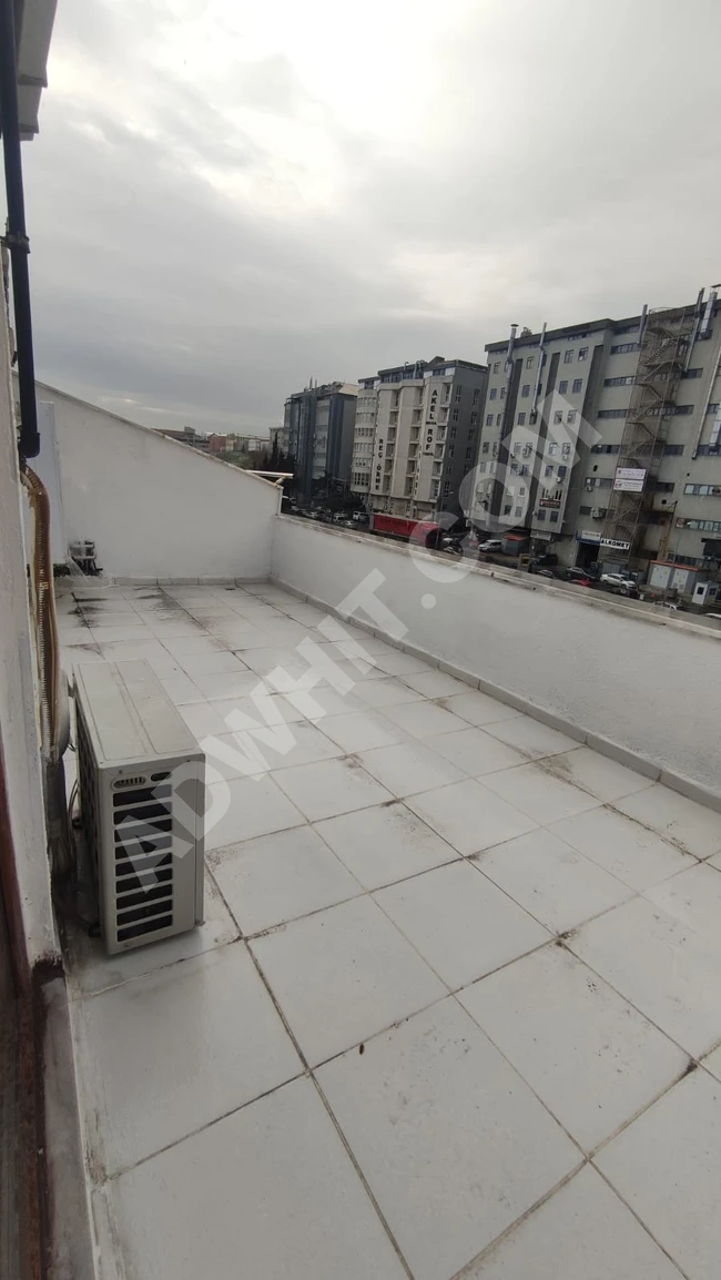 Duplex apartment for annual rent in Beylikduzu