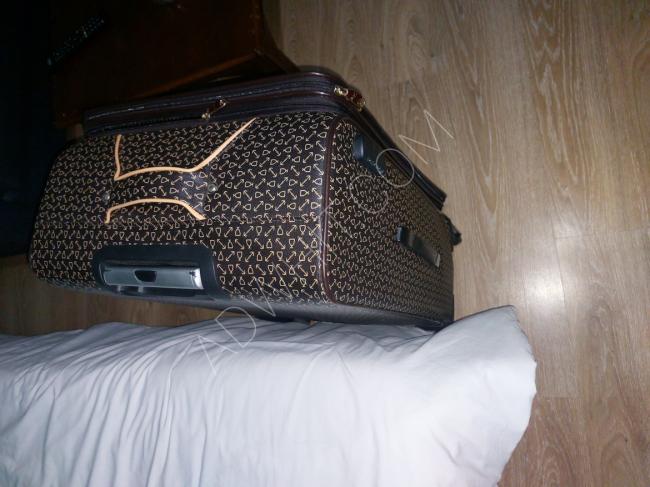 Satılık seyahat valizi
