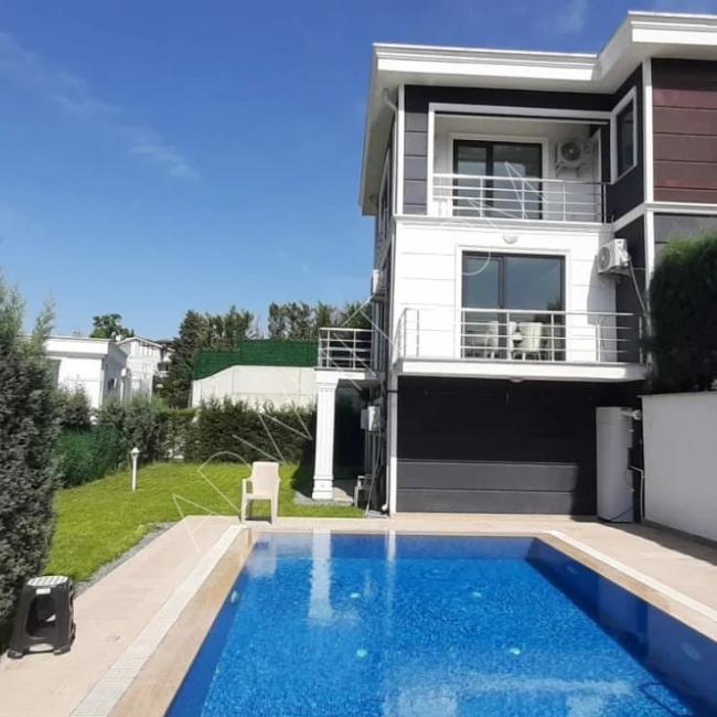 özel teklif Sınırlı bir süre için Sapanca'da kiralık lüks bir villa