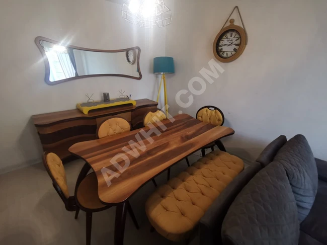 Şafak Residence sitesi içerisinde yıllık kiralık 2+1 eşyalı daire, son derece temiz,metrobüse 5 dakika mesafede