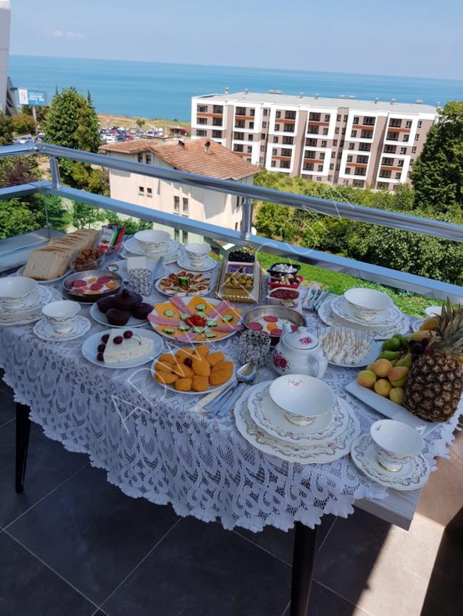 Trabzon'da deniz manzaralı ve özel fiyatlı otel konseptinde daireler