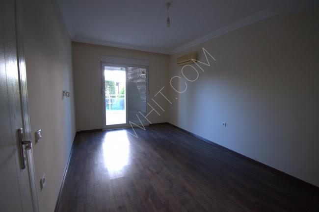 Apartment for sale at a cheap price in Antalya Kepez within a complex