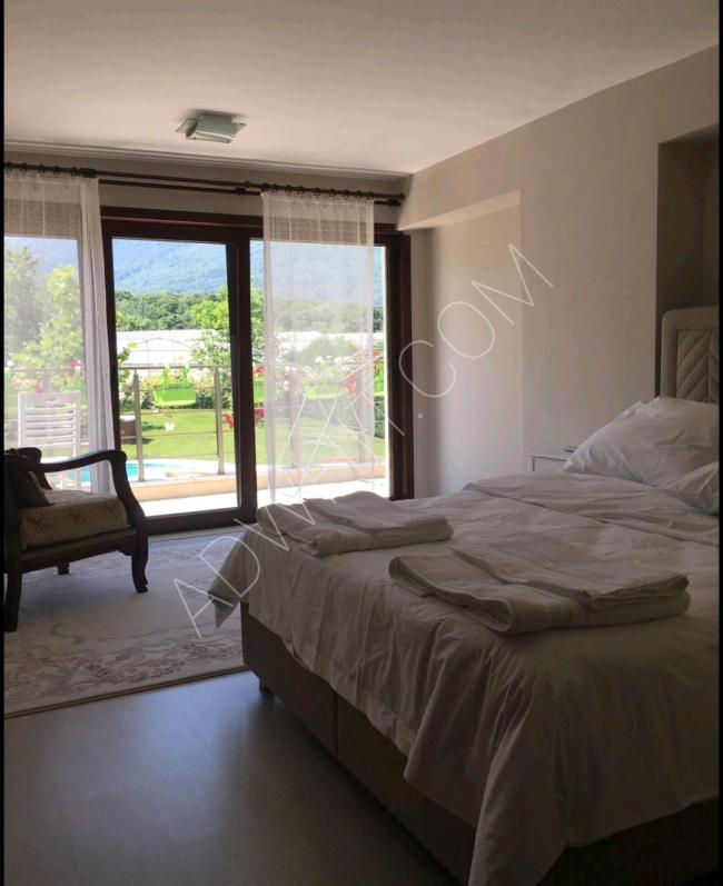 Sapanca'da günlük ve haftalık kiralık 7 yatak odası villa