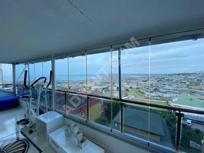 A large apartment of 7 rooms with a full sea view for tourist rent