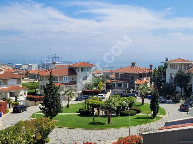 İstanbul Marina'nın kalbinde yıllık kiralık villa