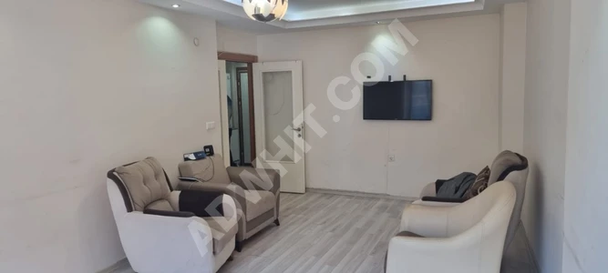 Apartment for sale in Istanbul, Şirinevlet, duplex, two floors, four rooms and two salons