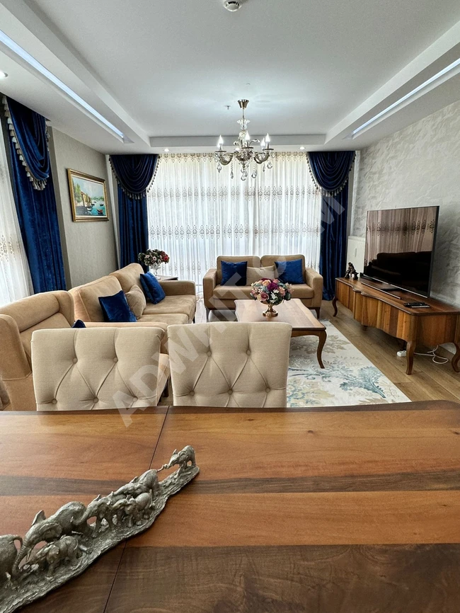 Furnished apartment for tourist rent in Istanbul with a full sea view