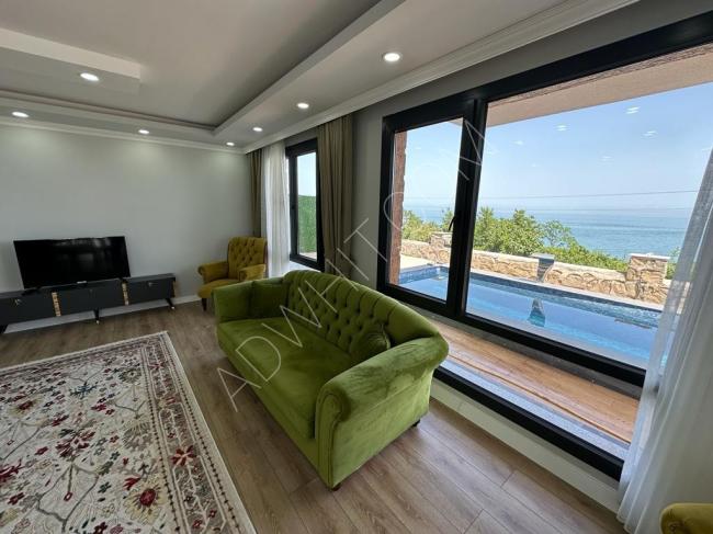 Trabzon'da doğrudan  deniz manzaralı günlük kiralık villa