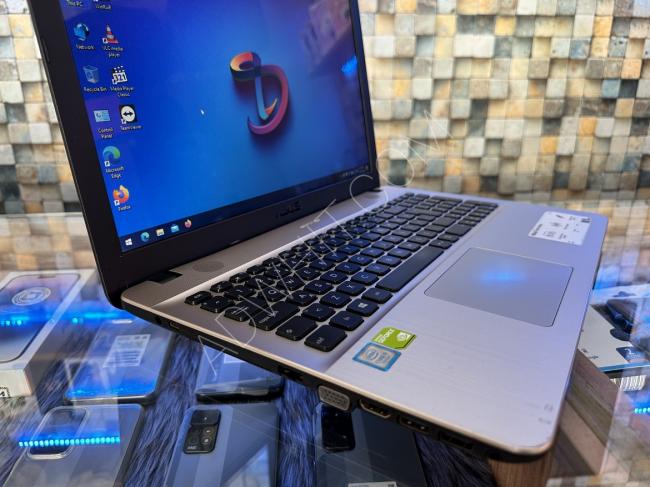ASUS şirketinden iyi özelliklere sahip 2.El laptop