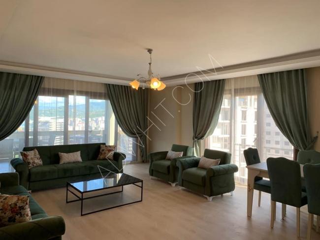 Trabzon Yomra'da dört yatak odalı bir otel konseptinde daire