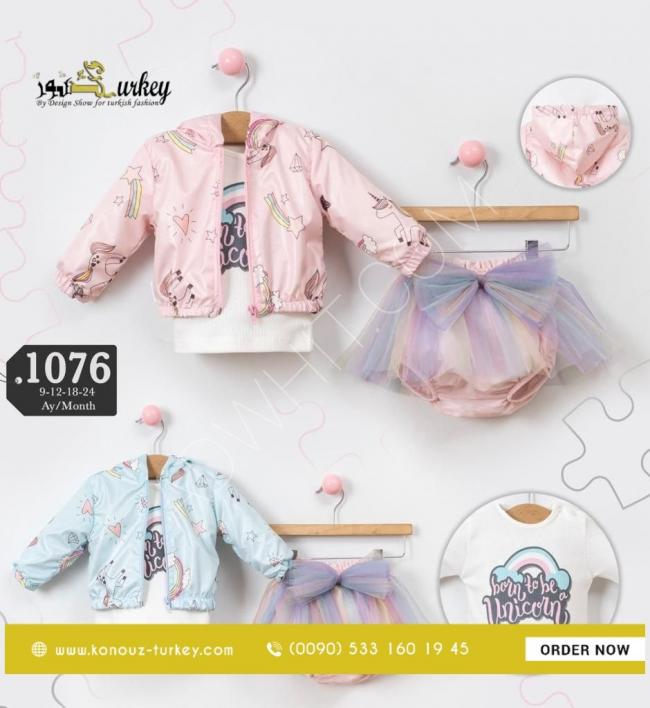 Girls' baby outfit