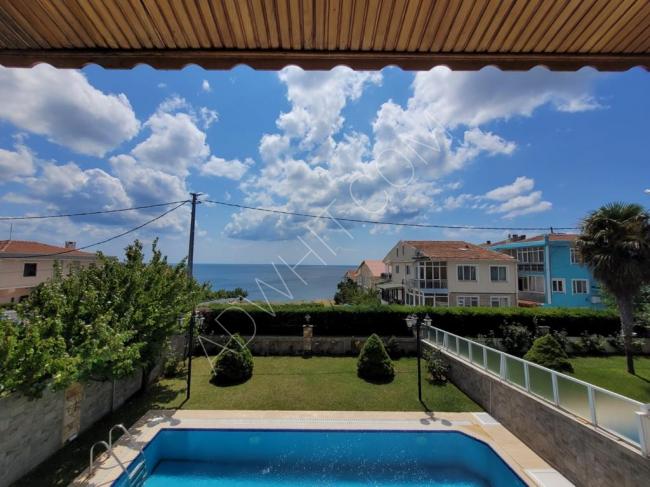 Valid for Turkish citizenship, at an attractive price, directly on the sea, Istanbul, 7 + 2 villas with a separate swimming pool, an area of ​​350 square meters