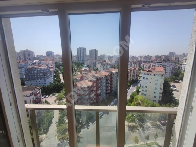 3+1 apartment for rent in Basaksehir within the Vadiyaka complex, complete with all services.