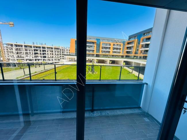 Real estate opportunity, apartment for sale in Yalova Meydan Suites complex.