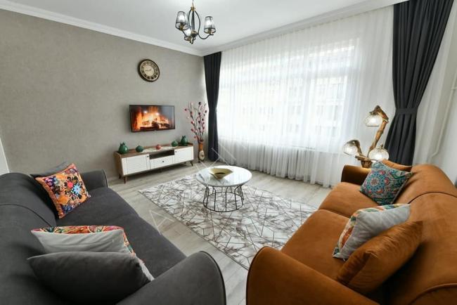 Furnished apartment for rent in Istanbul, Sisli, directly on the main street, fully air-conditioned