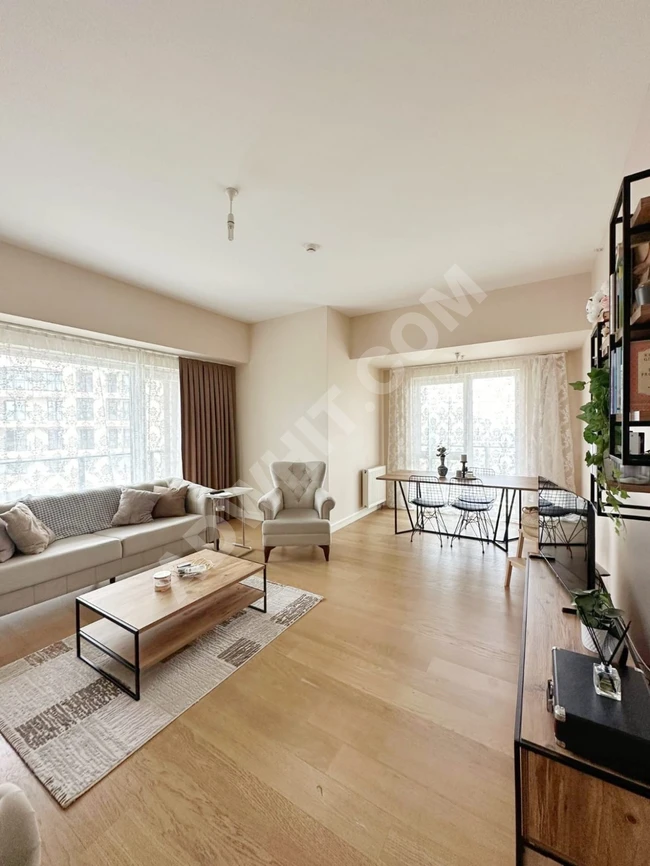 Don't miss the opportunity to buy a family apartment for sale near the famous Valencia Mall