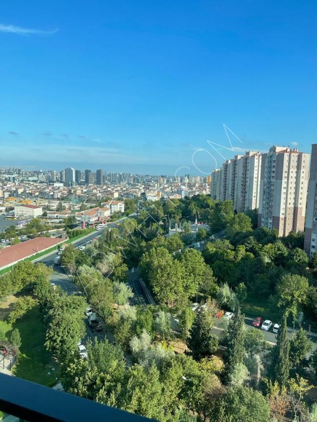 Apartment 2 + 1 for rent in Istanbul, Atakent, a full-serviced complex