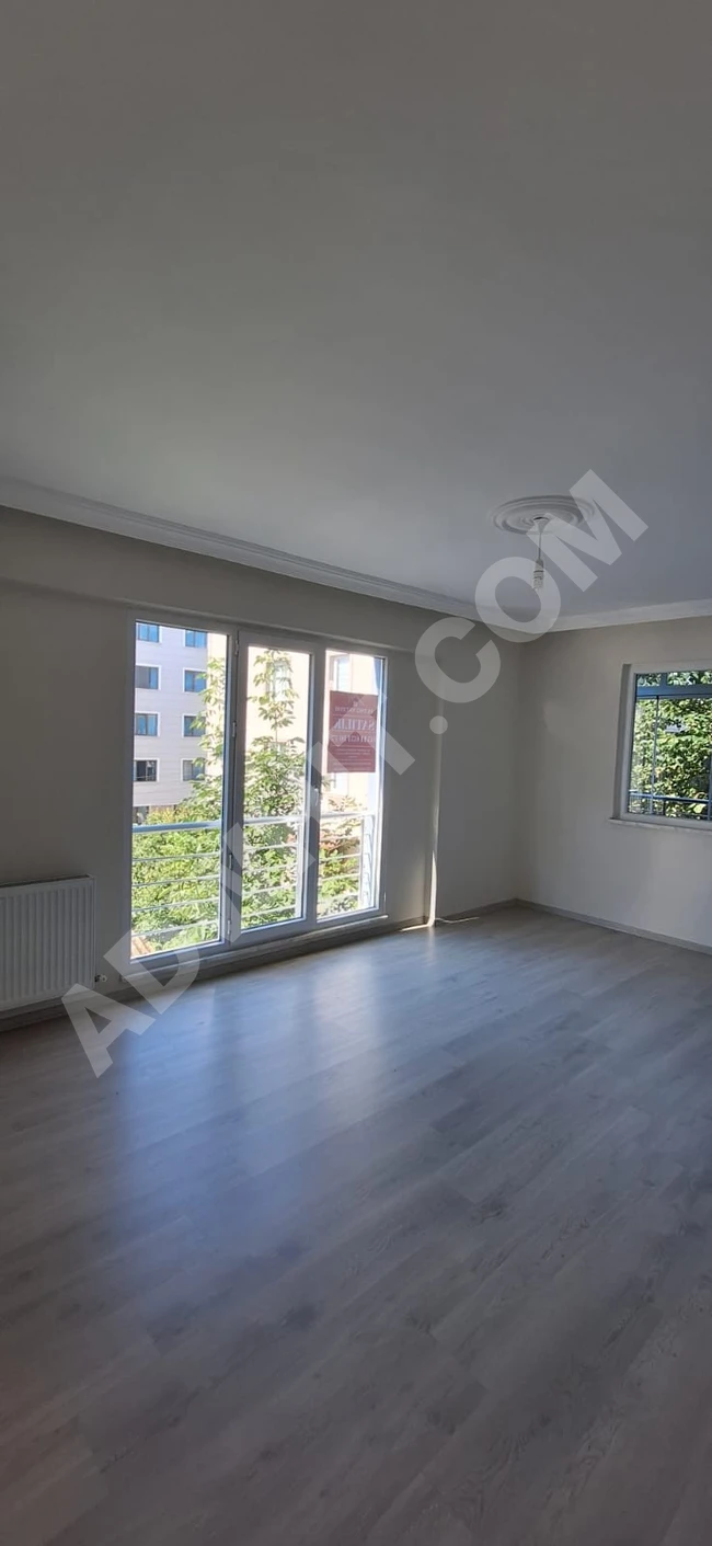 Real estate opportunity, apartment for sale in Çınarcık Merkez with a sea view