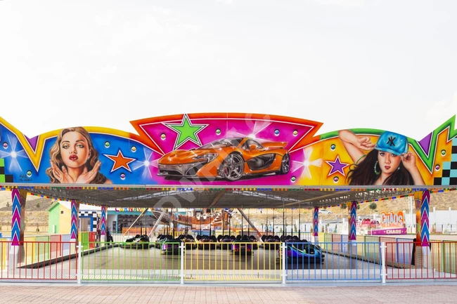 Lunapark çarpışan  arabaları