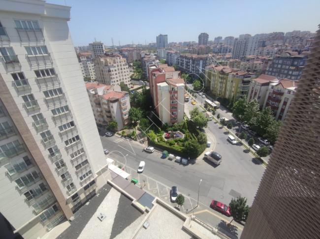 Apartment for sale in Istanbul, Basaksehir, Vadiyaka complex, full services