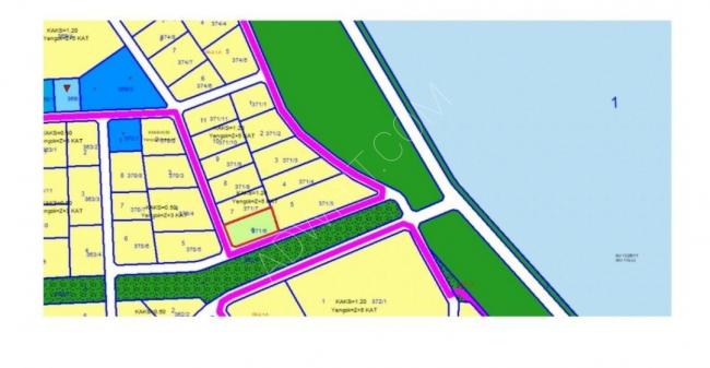 907m2 satılık arazi, yeni İstanbul Kanalı'nın yakınında