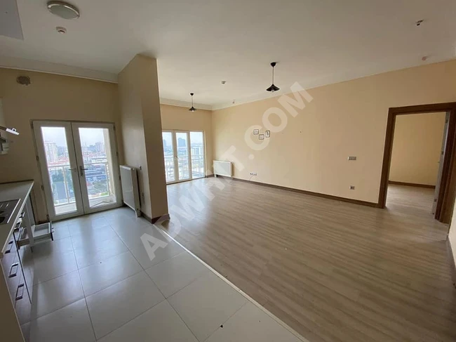 For sale, a 2+1 apartment in European Istanbul, Bahçeşehir area, within the Konut real estate complex