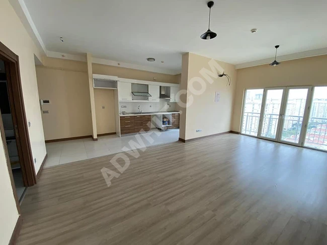 For sale, a 2+1 apartment in European Istanbul, Bahçeşehir area, within the Konut real estate complex