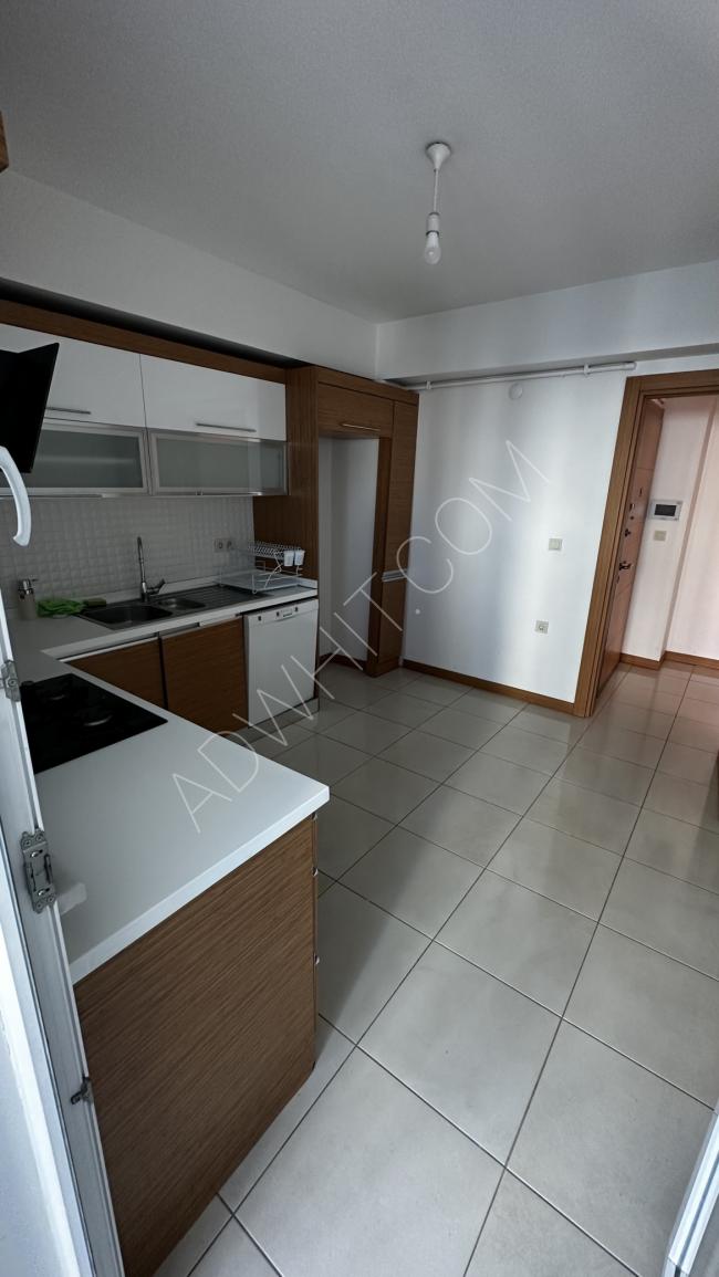 A 2+1 bedroom and living room apartment for annual rent right next to the metro station