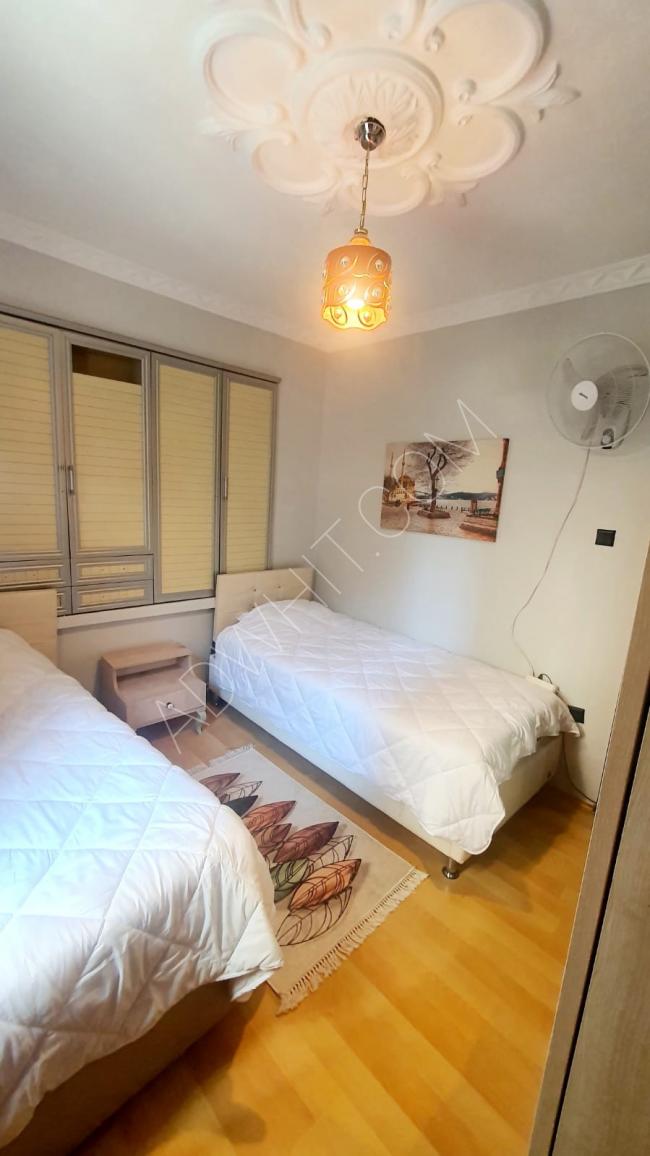 Tourist apartment, two rooms and a hall, Vatan Street