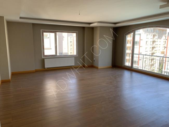 Apartment for rent in Istanbul with a full view of the Sea of Marmara