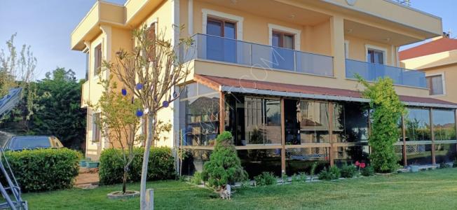 Villa for sale in Buyukcekmece, suitable for citizenship, code v-0152