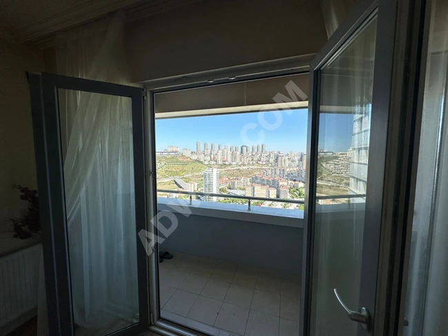 Bahçeşehir'deki Spradon sitesi içerisinde satılık daire  Kod r-0505