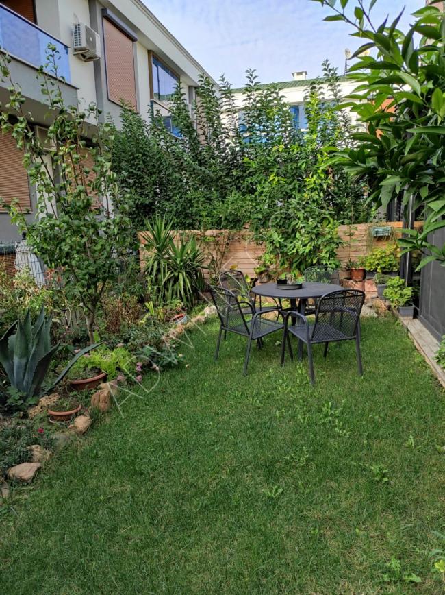 Villa for sale in Buyukcekmece area in Istanbul, code V-0153