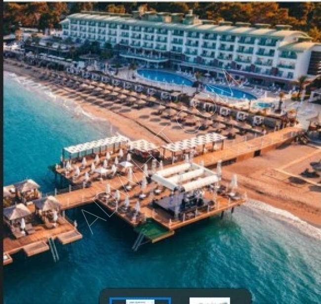 فندق برصيف بحري خاص
