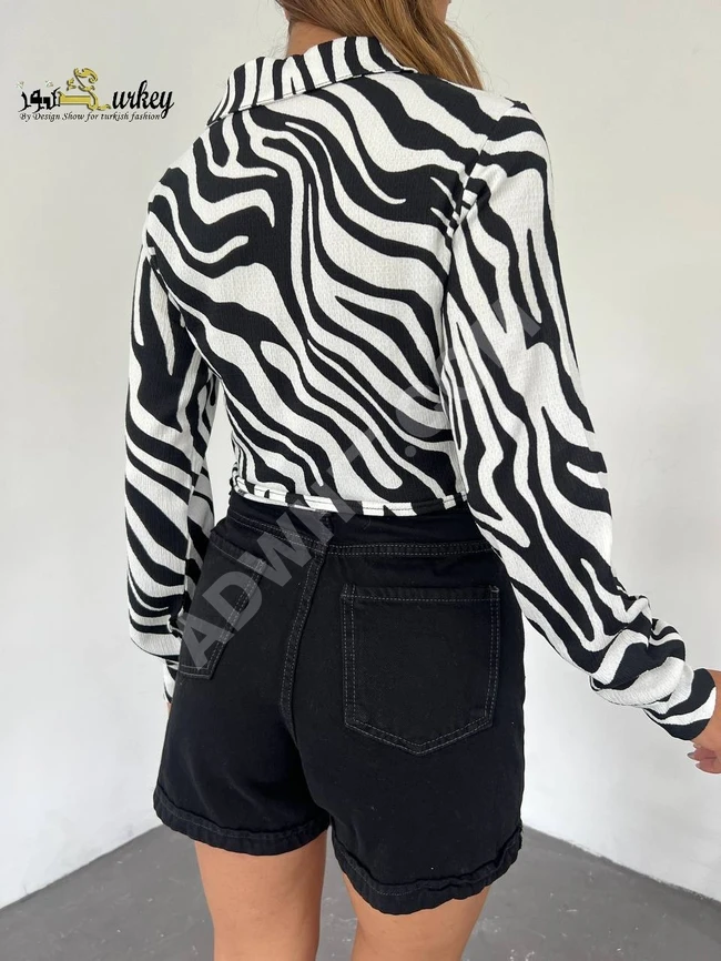 Casual women's shirt