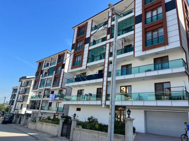 A brand new 3+1 apartment for sale in Yalova, ciftli Koy