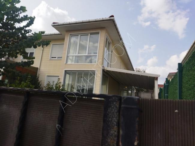Villa for sale in Buyukcekmece, Istanbul, suitable for citizenship. Code: v-0179