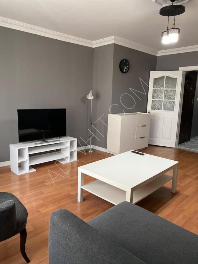 A clean Sisli apartment for weekly and monthly rent, two rooms and a hall at a special price