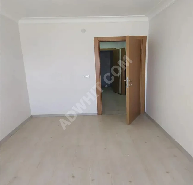 İstanbul'da yıllık kiralık boş daire , ikinci kat boş yıllık kiralık daire