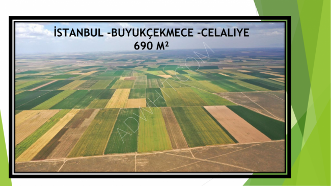 A plot of land for sale in the Buyukcekmece area with an area of 650 meters with a sea view