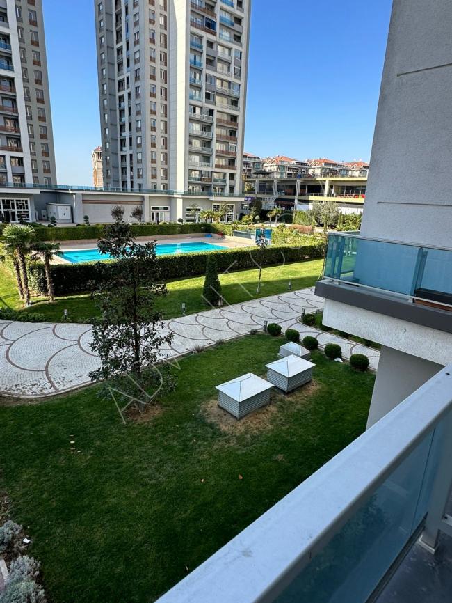 An empty apartment for rent in Istanbul, Beykoz Beykent
