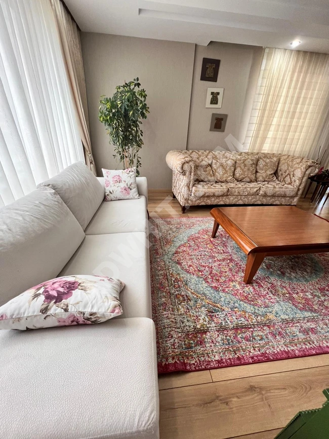 Furnished apartment for rent with a large terrace in Beykent, Beylikdüzü