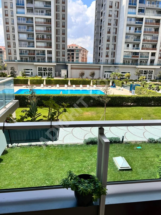 Furnished apartment for rent with a large terrace in Beykent, Beylikdüzü