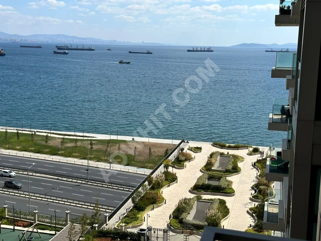 Apartment for sale in Buyuk Yali complex in Zeytinburnu code: r-0549