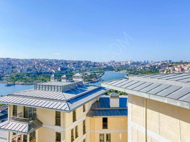 Beyoğlu'nda 2+1 tüm odaları ve mutfak, Haliç'e panoramik manzaralı satılık daire