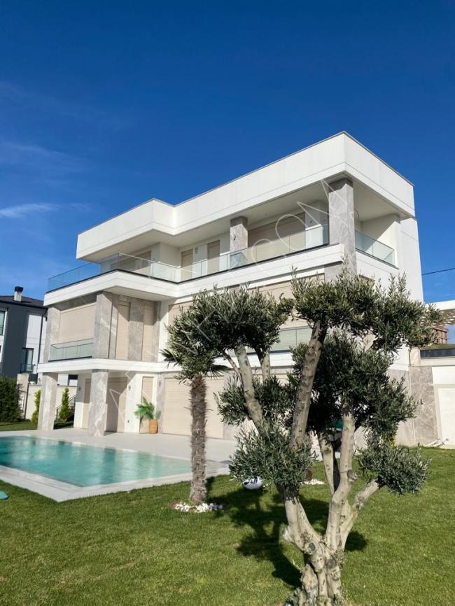 A modern villa with a special design in silviri Ortakoy Dogantepe