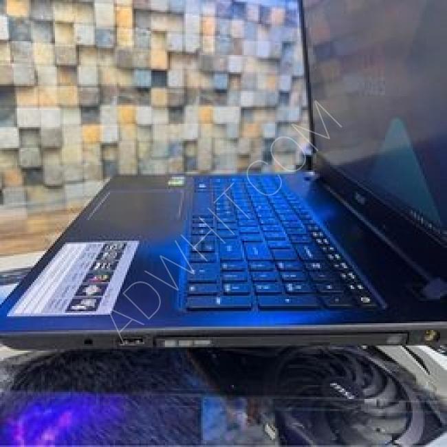 Acer'dan 2.El bir laptop, mükemmel bir ekran kartı ve elektronik hard disk ile