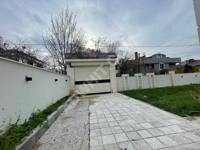 Beylikdüzü bölgesinde satılık 8+4 villa