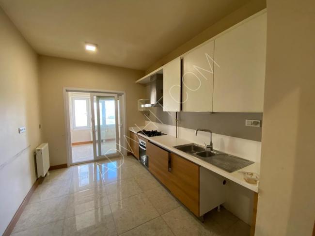 For rent, an apartment in Bahçeşehir, Bahçekent within the Avrupark complex