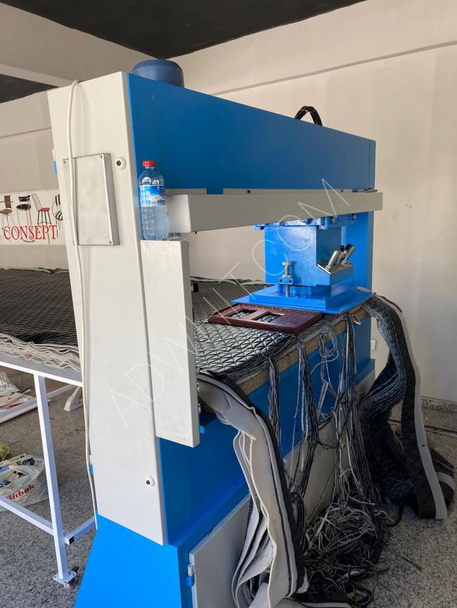 Gezer Head Cutting Press Shoe Manufacturing Machine
